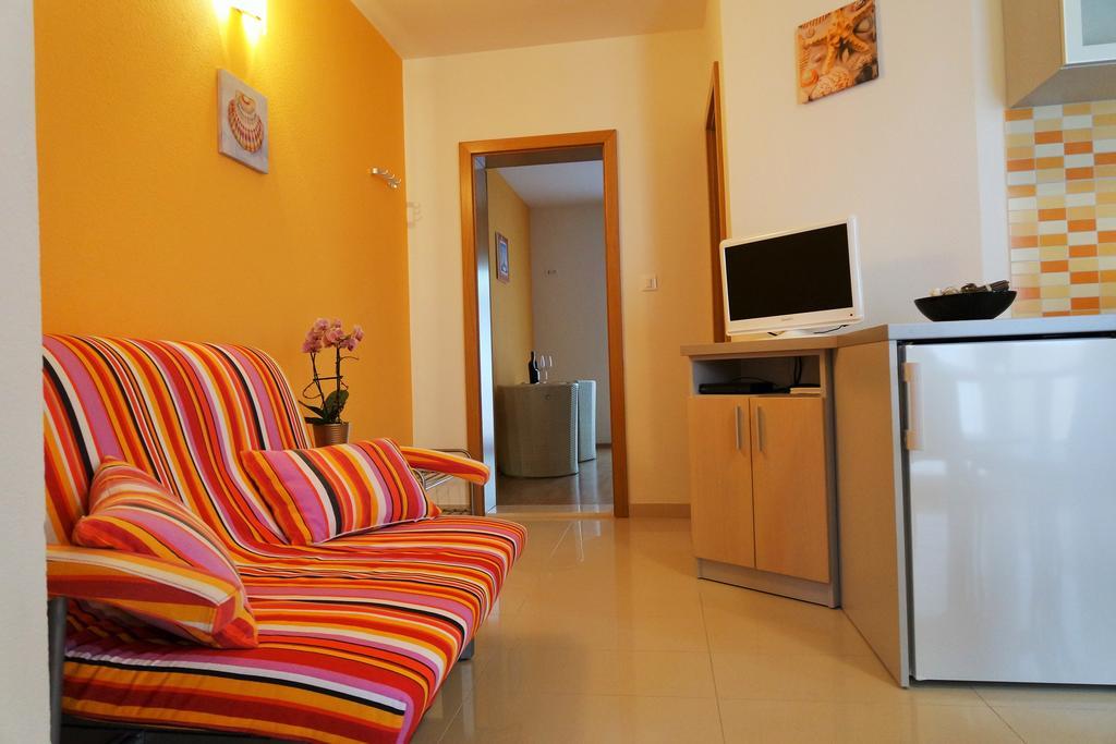 Apartments Harmonija Baška Voda Eksteriør bilde